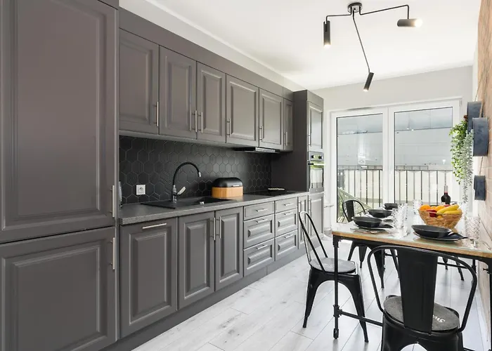 Family Apartment 62M - Sowia With Garage & Balcony By Noclegi Renters