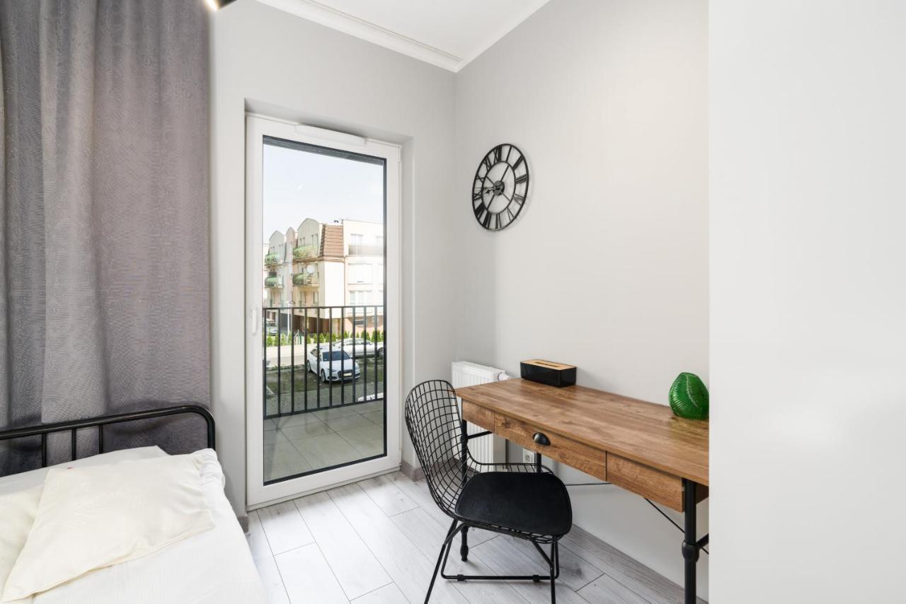Family 62m - Sowia With Garage & Balcony By Renters * Poznan
