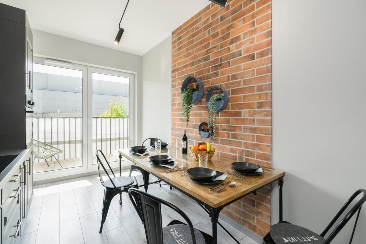 Family 62m - Sowia With Garage & Balcony By Renters * Poznan
