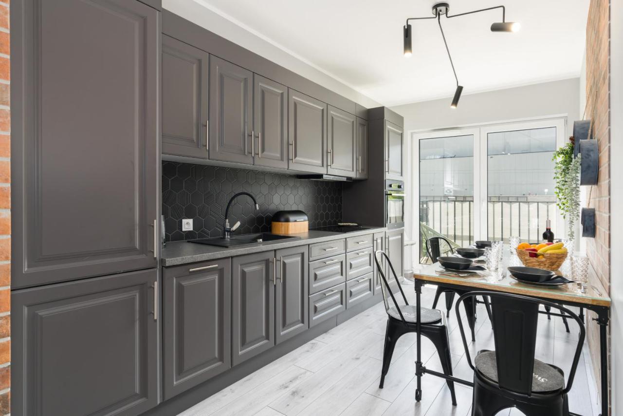 Family 62m - Sowia With Garage & Balcony By Renters Poznan