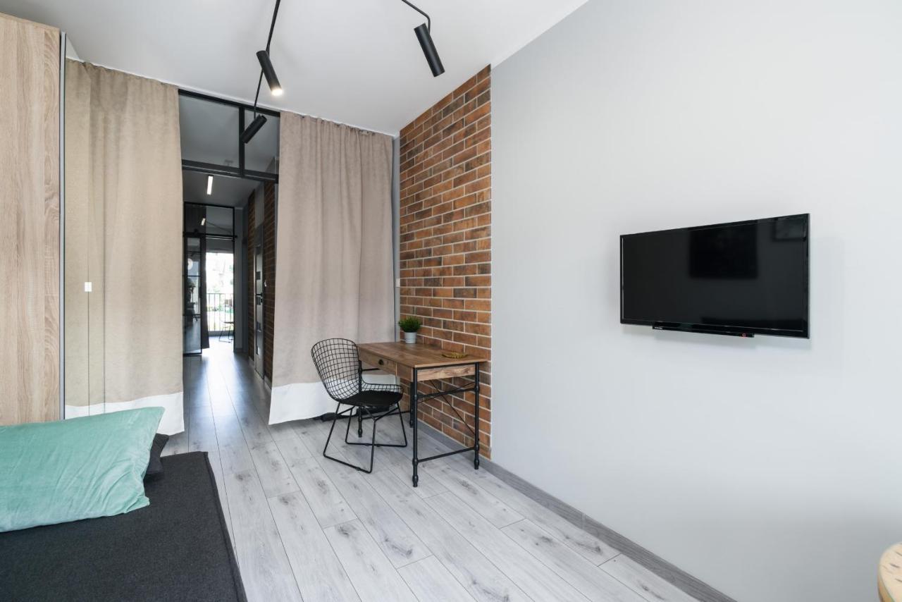 Family 62m - Sowia With Garage & Balcony By Renters Apartment *